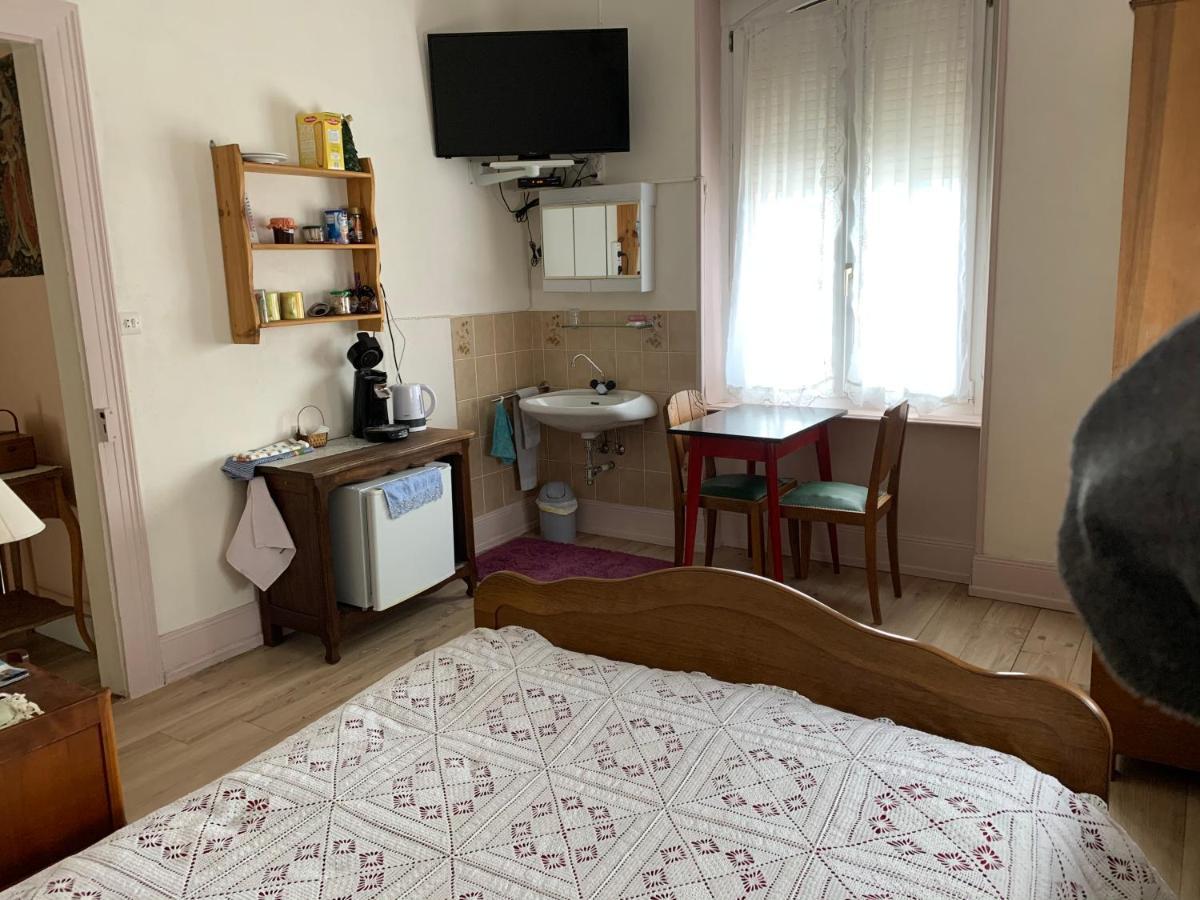 Chambre Arnica lit 140 wifi Bed and Breakfast Saint-Amarin Exterior foto