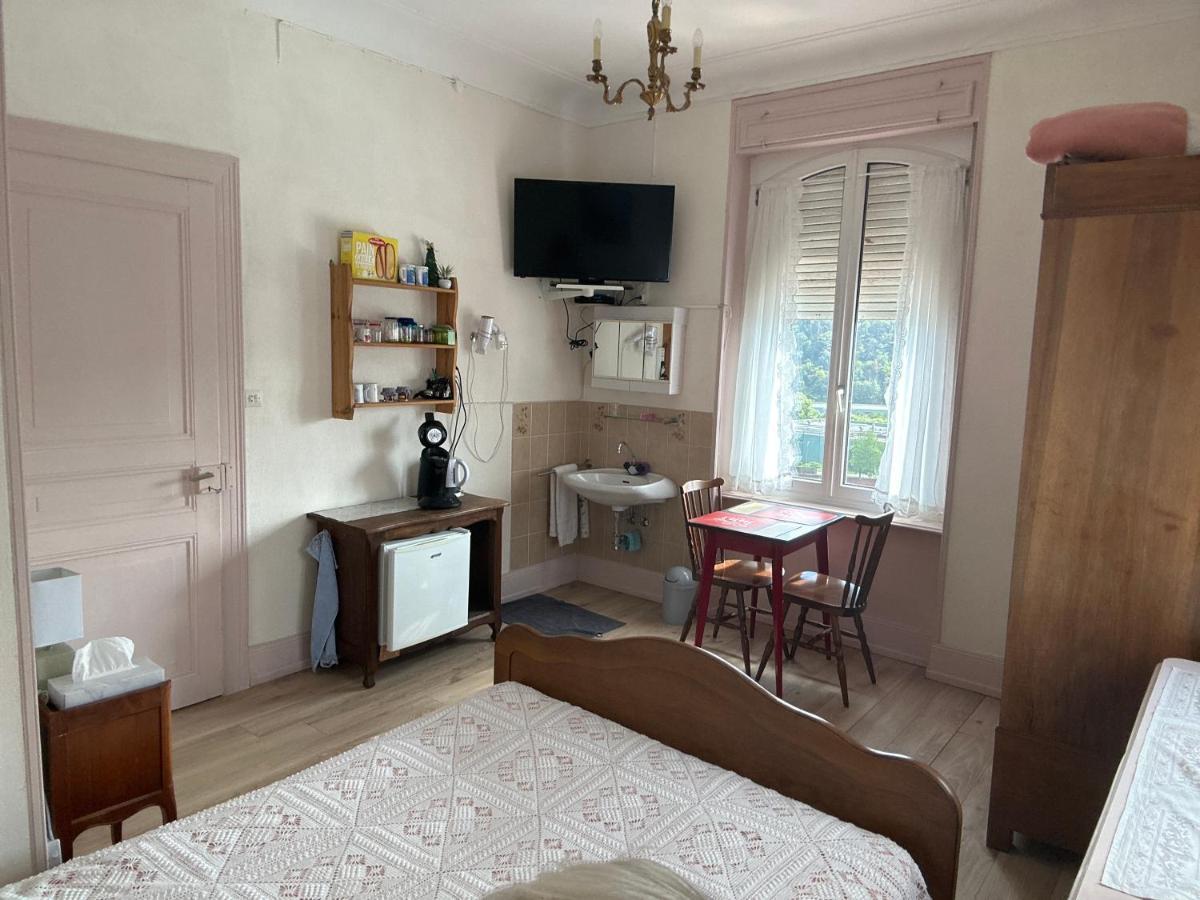 Chambre Arnica lit 140 wifi Bed and Breakfast Saint-Amarin Exterior foto