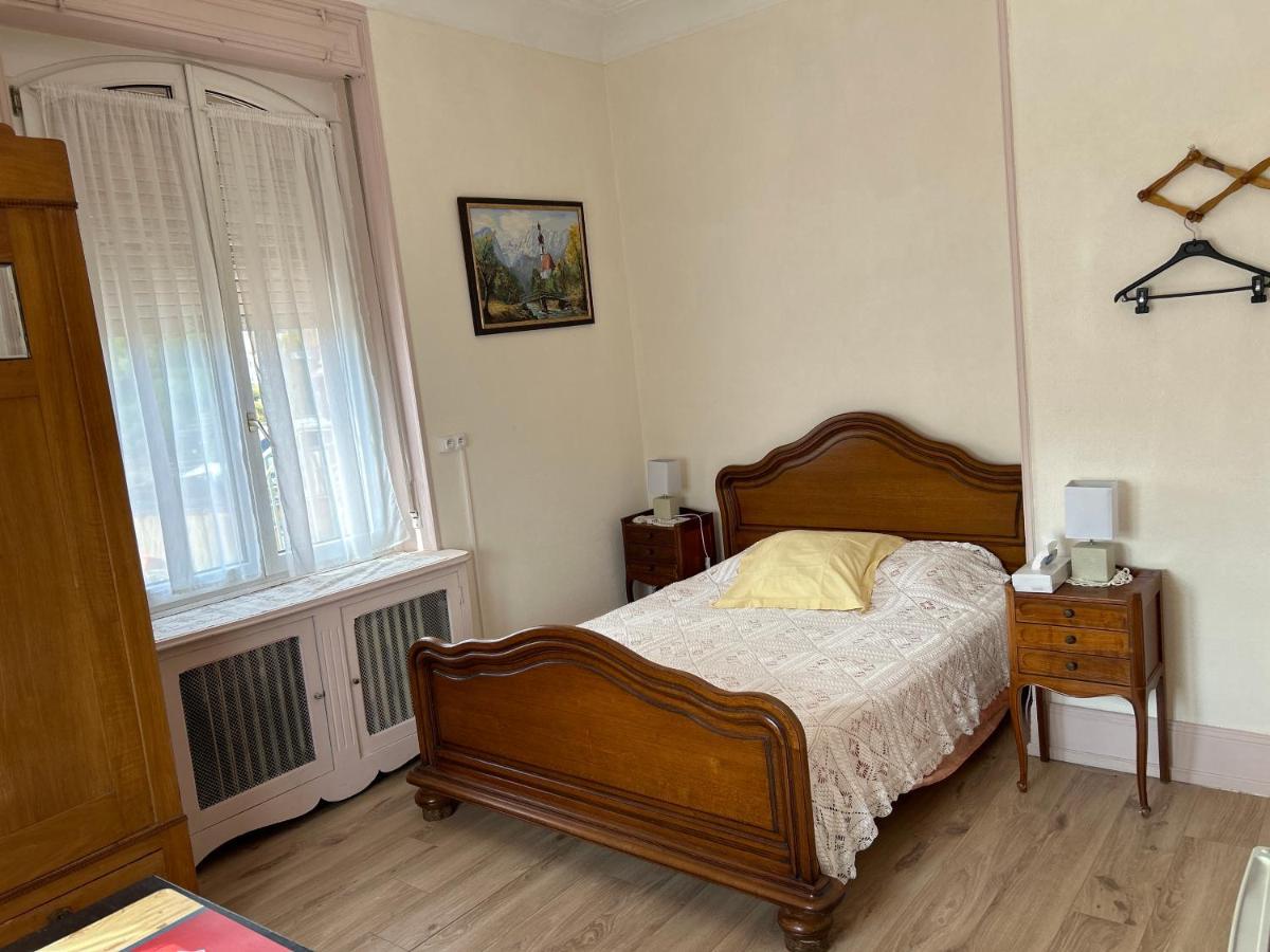 Chambre Arnica lit 140 wifi Bed and Breakfast Saint-Amarin Exterior foto