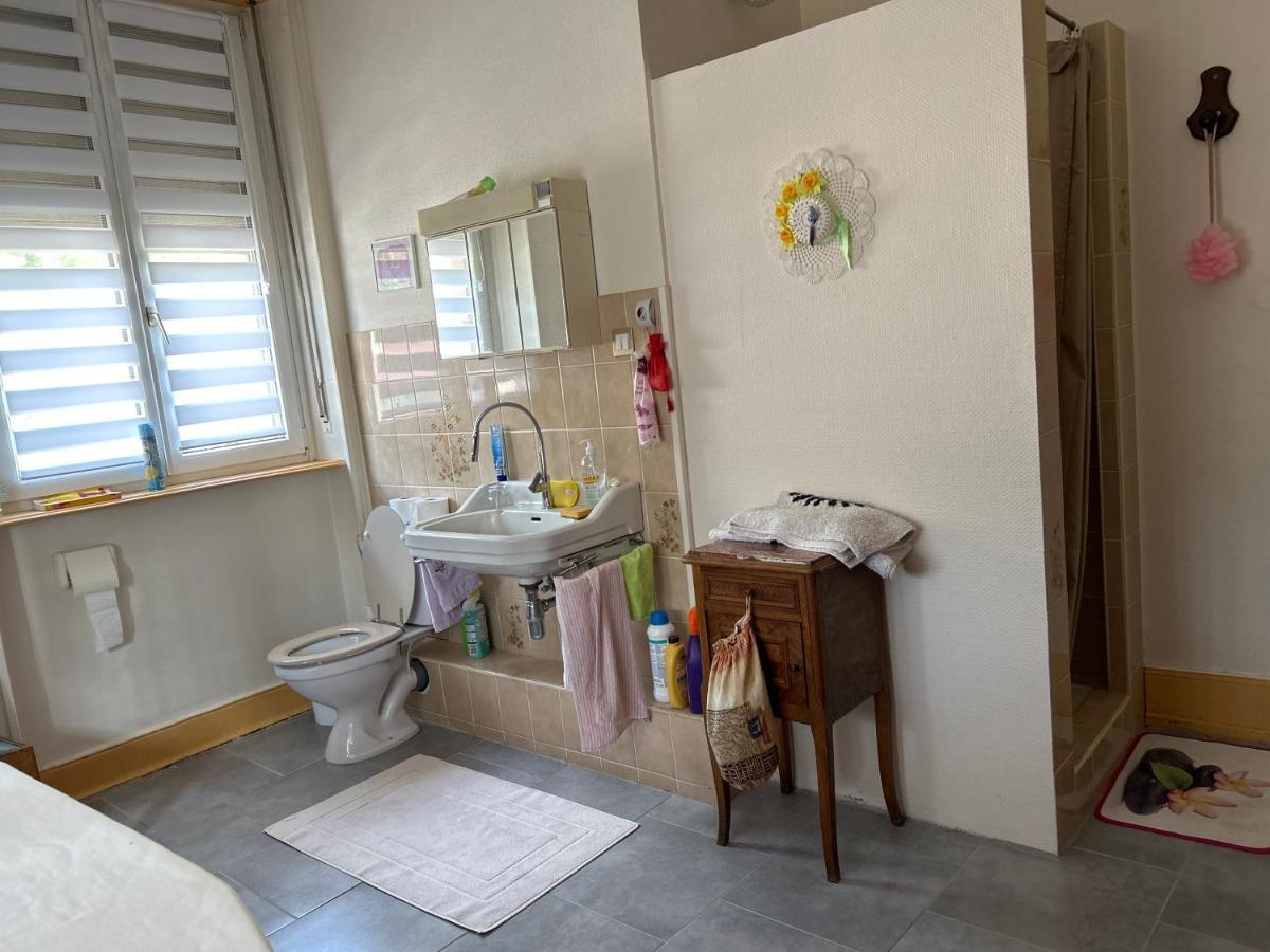 Chambre Arnica lit 140 wifi Bed and Breakfast Saint-Amarin Exterior foto